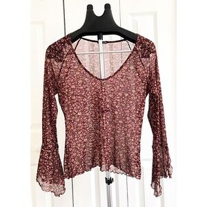 GUESS JEANS Sz L Chiffon Top Scllpd Flared Cuffs